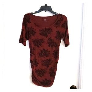 3/4 Sleeve Rose Floral Maternity Top - S